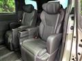 2023 Toyota Alphard Hybrid