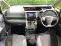 2013 Toyota Voxy