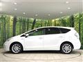 2011 Toyota PRIUS α