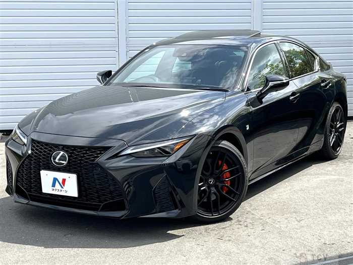 2021 Lexus IS