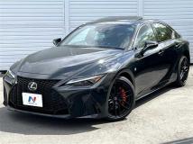 2021 Lexus IS