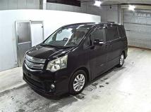 2011 Toyota Noah