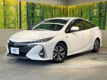 2019 Toyota Prius PHV