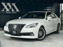 2014 Toyota Crown