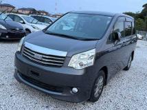 2011 Toyota Noah