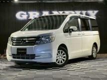 2013 Honda Step WGN