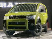 2011 Mitsubishi Delica D5