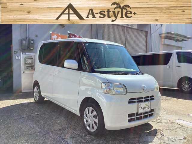 2011 Daihatsu Tanto
