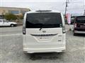 2013 Nissan Serena