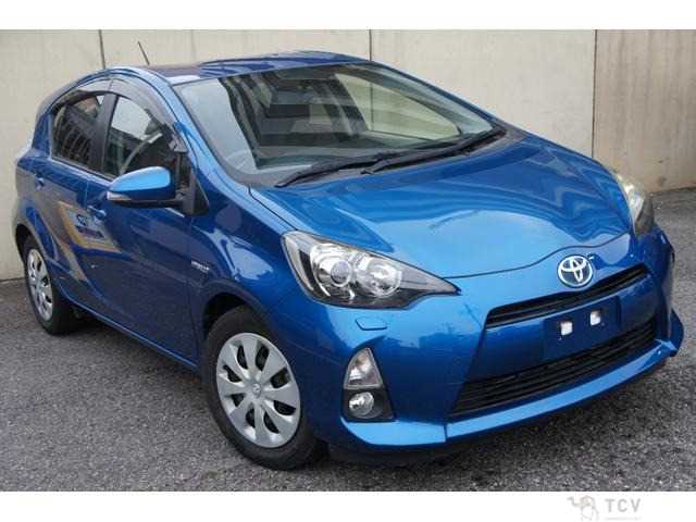 2013 Toyota AQUA