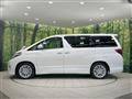 2013 Toyota Alphard