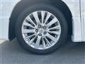 2013 Toyota Vellfire