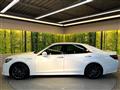 2015 Toyota Crown Hybrid
