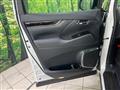 2022 Toyota Alphard Hybrid