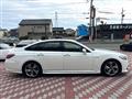 2018 Toyota Crown Hybrid