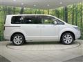 2015 Mitsubishi Delica D5