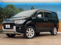 2015 Mitsubishi Delica D5
