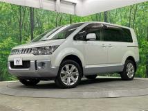 2016 Mitsubishi Delica D5