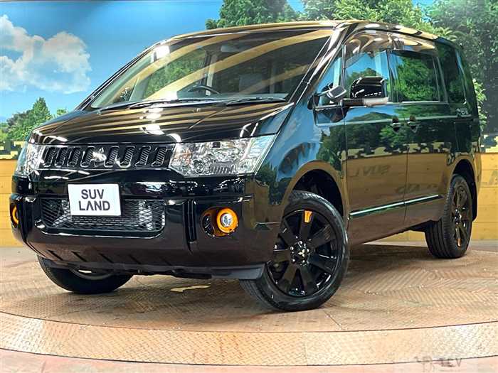 2017 Mitsubishi Delica D5
