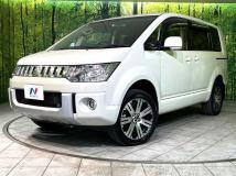 2018 Mitsubishi Delica D5