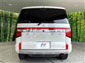 2019 Mitsubishi Delica D5