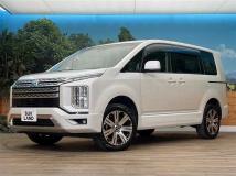 2019 Mitsubishi Delica D5