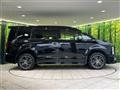 2019 Mitsubishi Delica D5