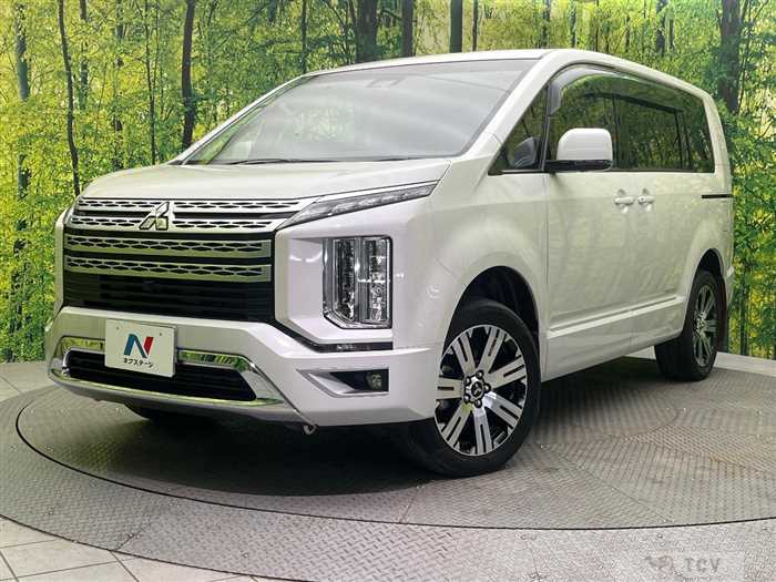 2020 Mitsubishi Delica D5