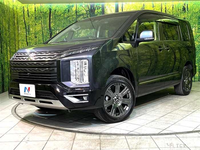 2022 Mitsubishi Delica D5