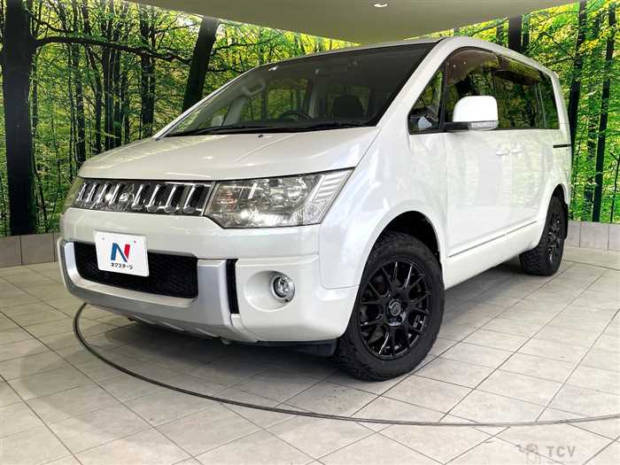 2011 Mitsubishi Delica D5