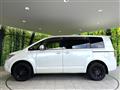 2011 Mitsubishi Delica D5
