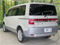 2011 Mitsubishi Delica D5