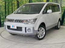 2011 Mitsubishi Delica D5