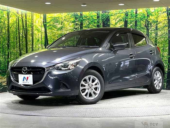 2016 Mazda Demio