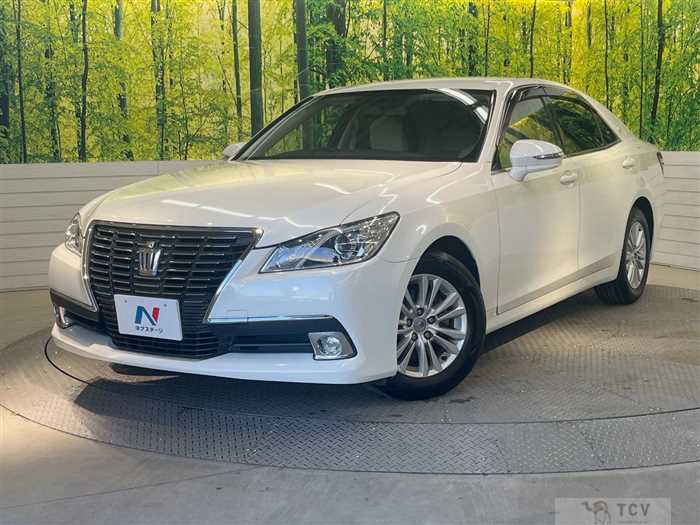 2013 Toyota Crown