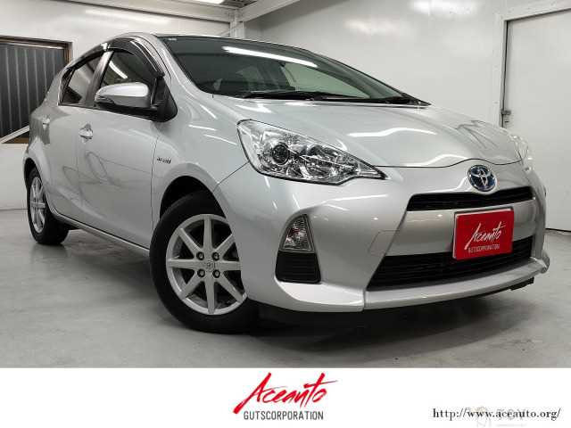 2013 Toyota AQUA