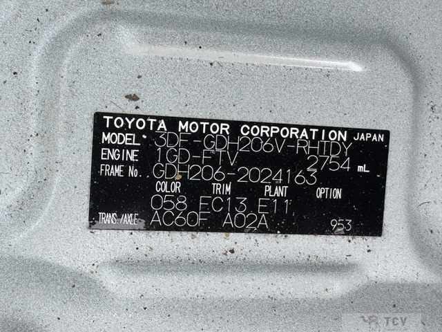 2022 Toyota Hiace Van