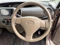2009 Daihatsu Tanto