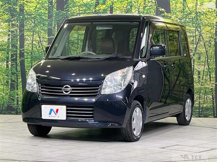 2013 Nissan ROOX
