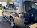 2010 Mitsubishi Pajero