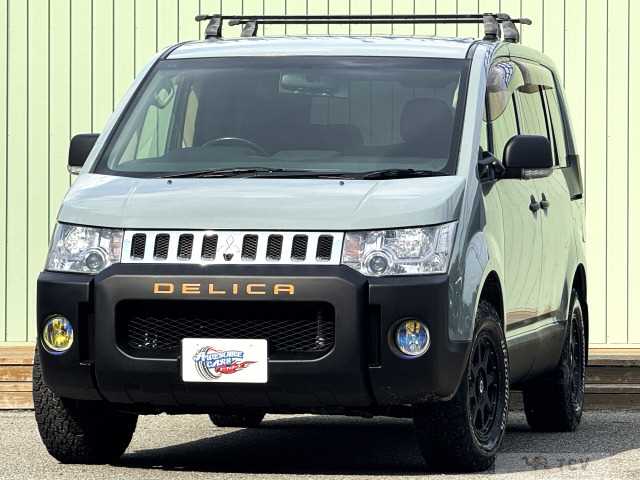 2009 Mitsubishi Delica D5
