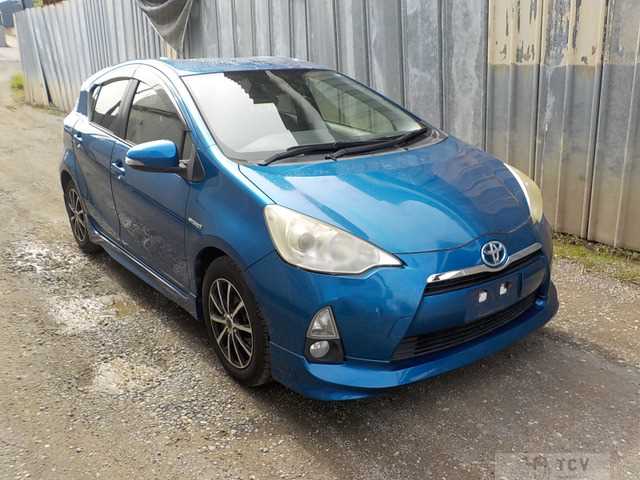 2013 Toyota AQUA