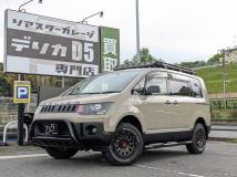 2018 Mitsubishi Delica D5