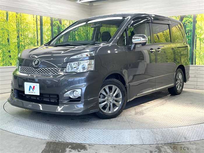 2012 Toyota Voxy