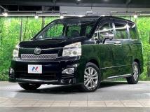 2013 Toyota Voxy