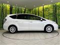2013 Toyota PRIUS α