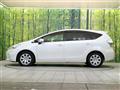 2013 Toyota PRIUS α