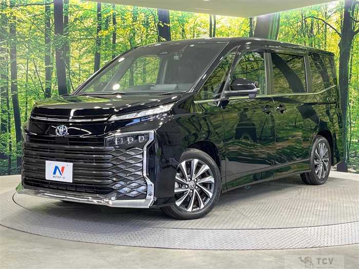 2022 Toyota Voxy