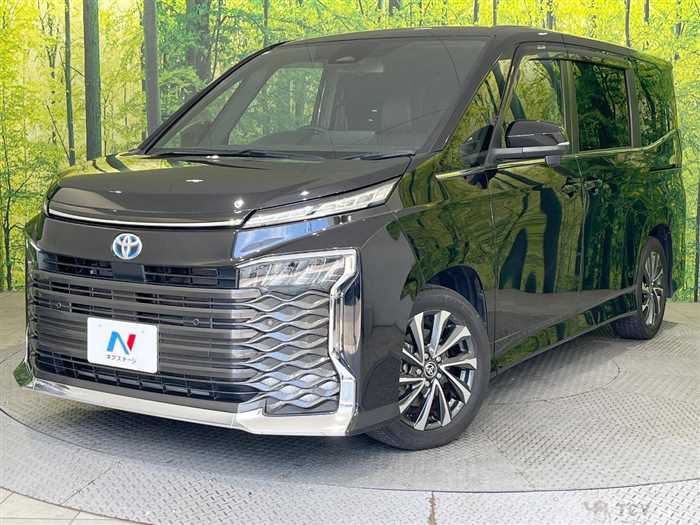 2023 Toyota Voxy