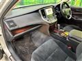 2016 Toyota Crown Hybrid